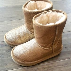 GUC Sparkly Gold Girl's Ugg Boots, size 10